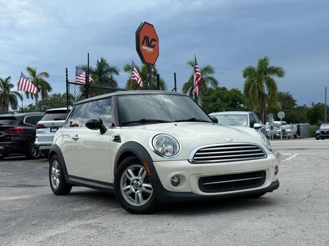 2013 MINI Hardtop Cooper for sale in Miami, FL