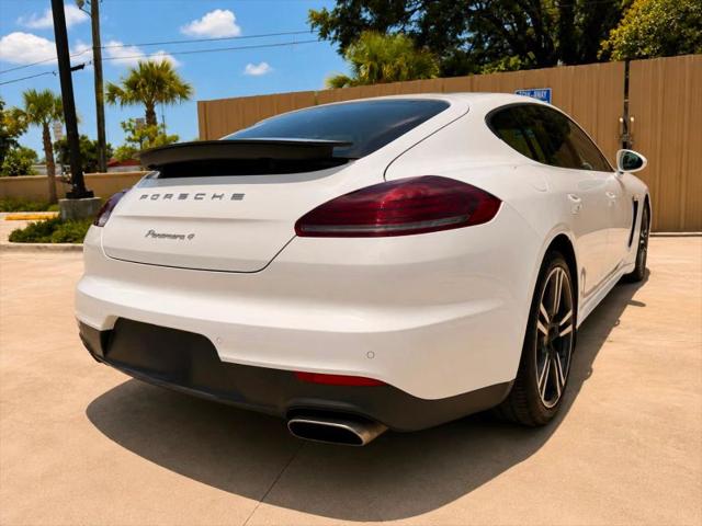 2014 Porsche Panamera 4