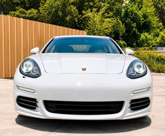 2014 Porsche Panamera 4