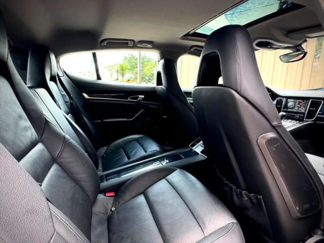 2014 Porsche Panamera 4