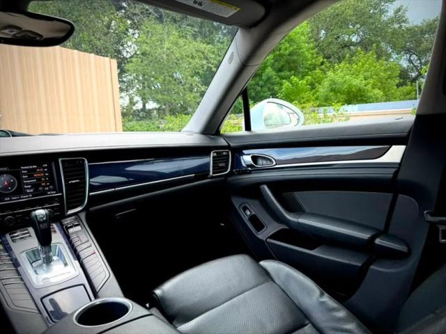 2014 Porsche Panamera 4