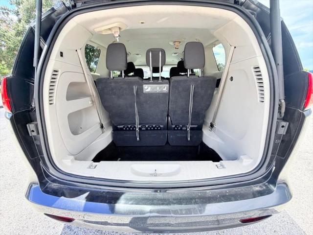 2017 Chrysler Pacifica Touring