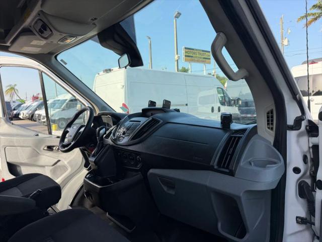 2017 Ford Transit XLT Extended Length w/High Roof w/Sliding Side Door