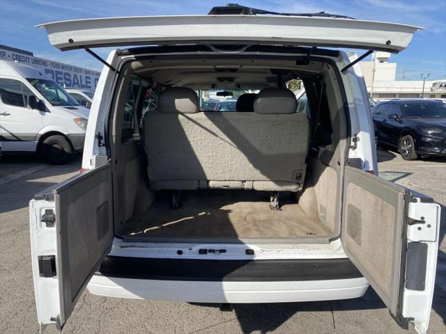 2005 Chevrolet Astro LS