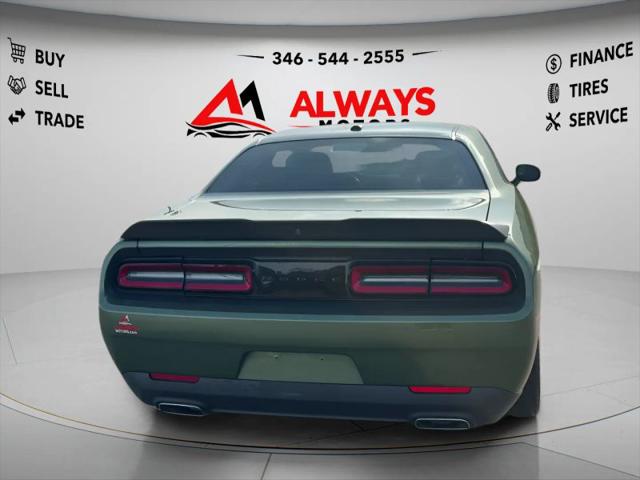 2021 Dodge Challenger SXT