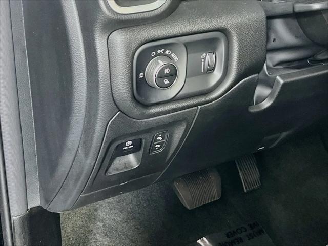 2023 Ram 1500 Big Horn Crew Cab 4x4 57 Box