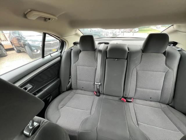 2011 Ford Taurus SEL