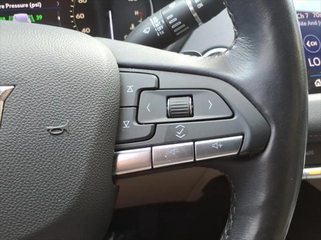 2023 Cadillac XT4 AWD Luxury