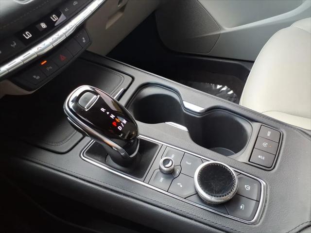 2023 Cadillac XT4 AWD Luxury