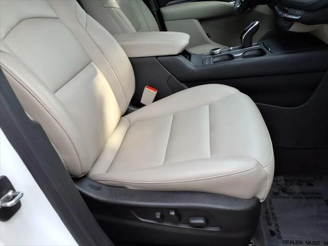 2023 Cadillac XT4 AWD Luxury