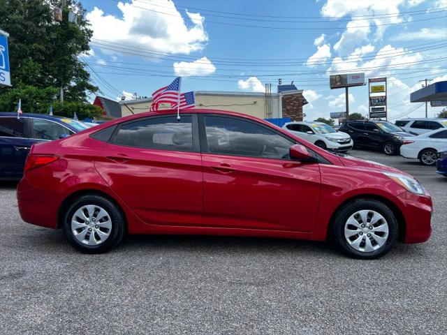 2017 Hyundai Accent SE