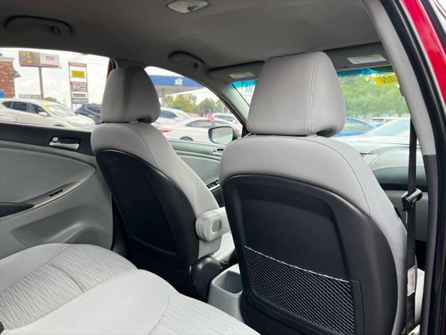 2017 Hyundai Accent SE