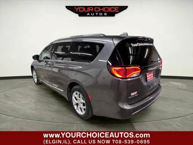 2017 Chrysler Pacifica Touring-L Plus