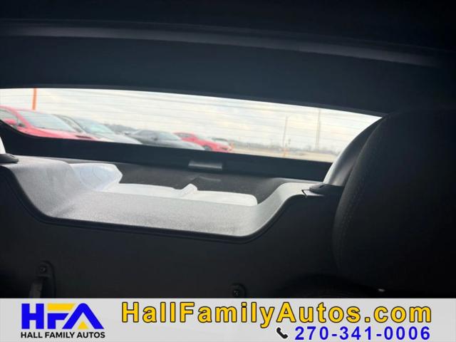 2005 Chrysler Crossfire Base