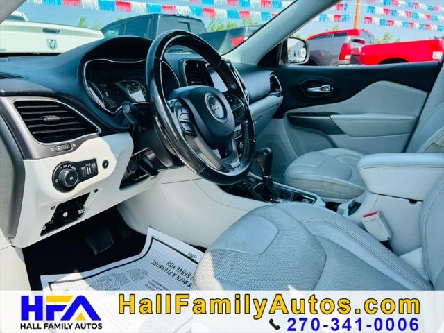 2019 Jeep Cherokee Limited FWD