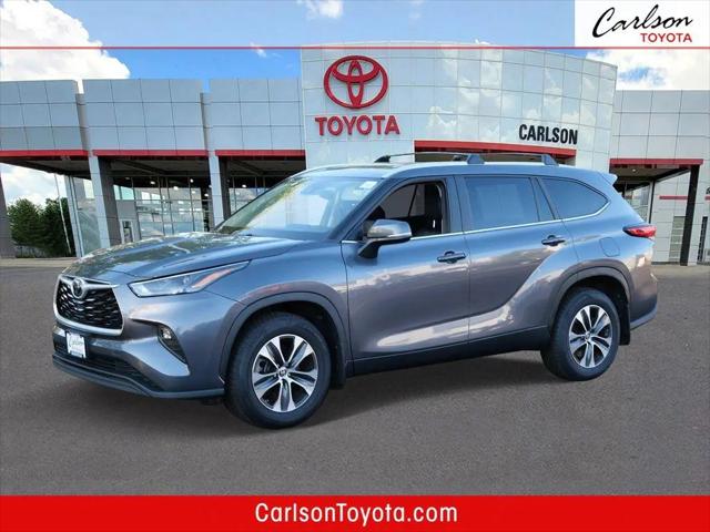 2023 Toyota Highlander XLE for sale in Coon Rapids, MN