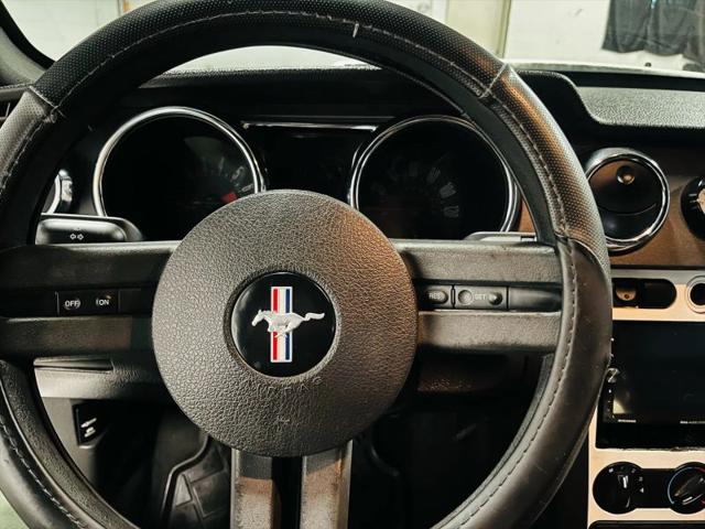 2007 Ford Mustang V6 Deluxe