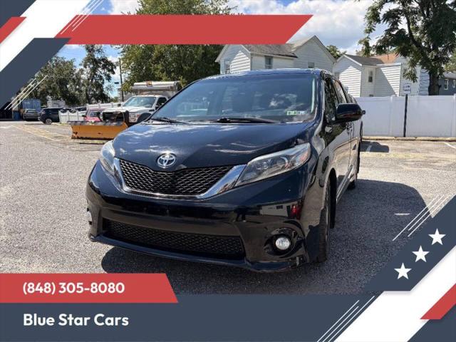 2017 Toyota Sienna SE 8 Passenger for sale in Jamesburg, NJ