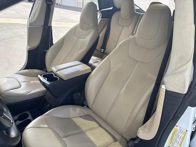 2015 Tesla Model S 70