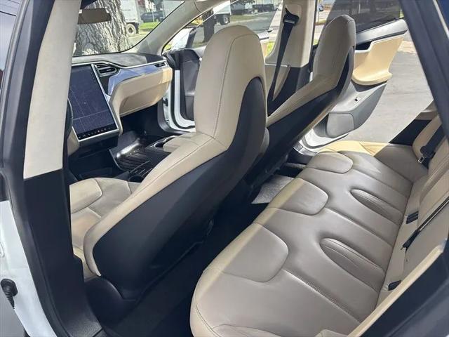2015 Tesla Model S 70