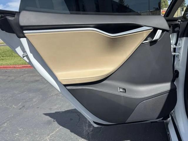 2015 Tesla Model S 70