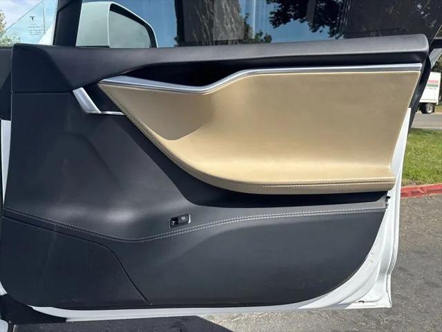 2015 Tesla Model S 70