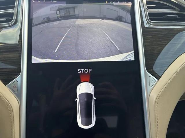 2015 Tesla Model S 70