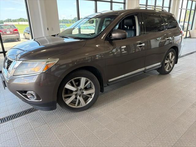 2016 Nissan Pathfinder Platinum for sale in Shiloh, IL