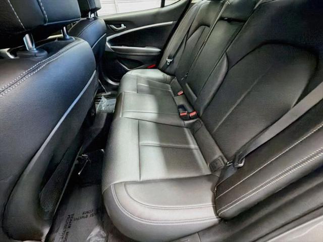 2022 Genesis G70 2.0T RWD