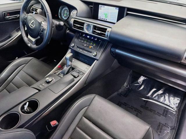 2016 Lexus IS 200t 200t