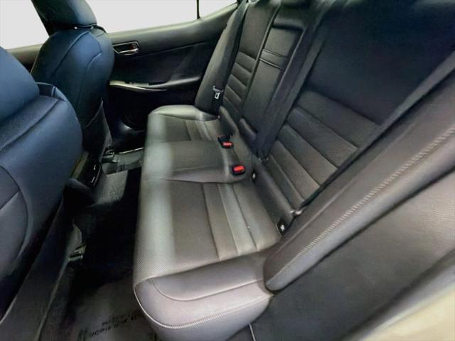 2016 Lexus IS 200t 200t