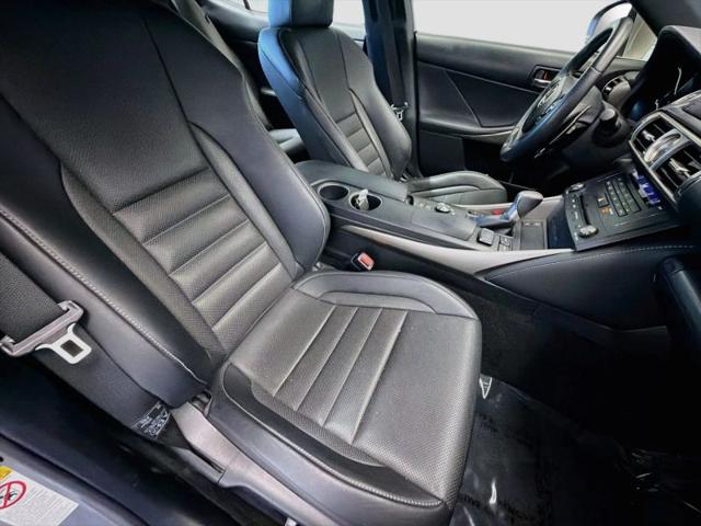 2016 Lexus IS 200t 200t