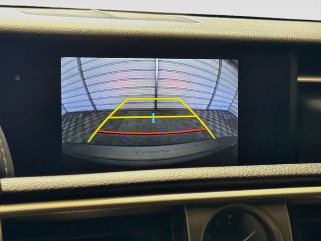 2016 Lexus IS 200t 200t