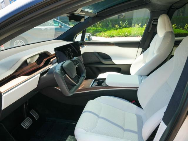 2023 Tesla Model X Standard Range
