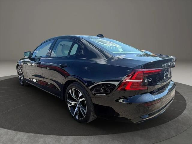 2023 Volvo S60 B5 Core Dark Theme