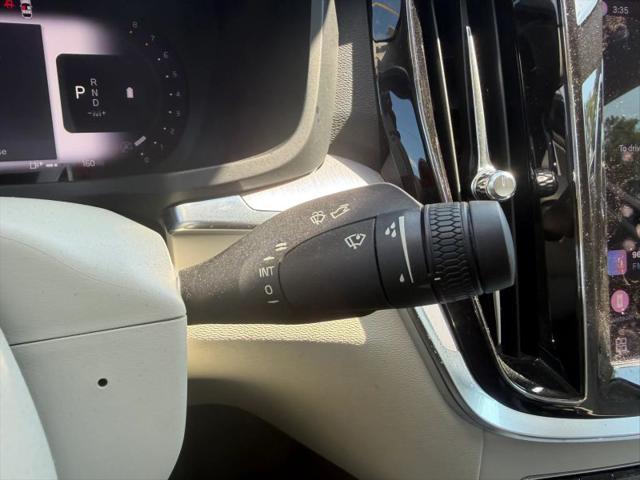 2023 Volvo S60 B5 Core Dark Theme