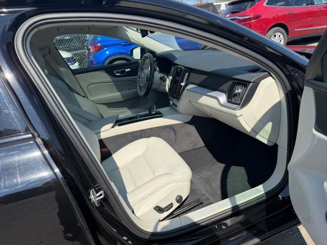 2023 Volvo S60 B5 Core Dark Theme