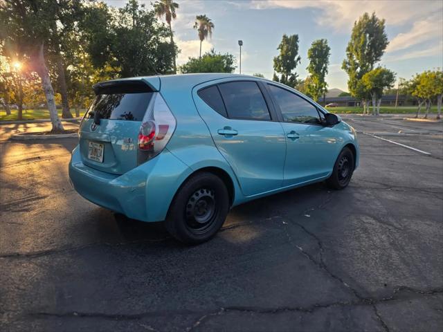 2013 Toyota Prius c Two