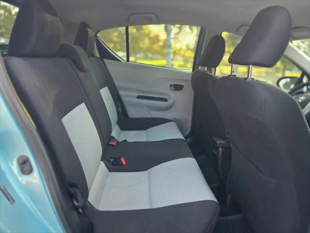 2013 Toyota Prius c Two
