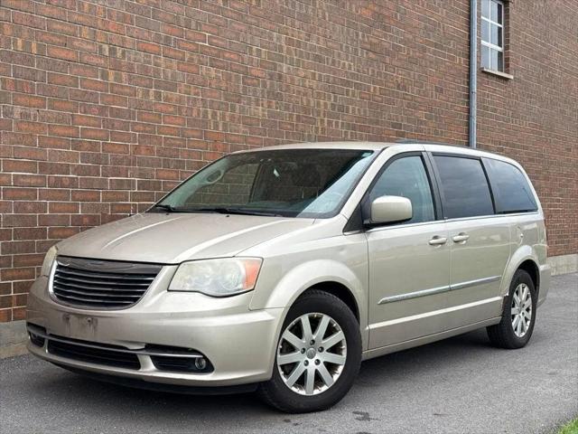 2013 Chrysler Town & Country Touring for sale in Addison, IL