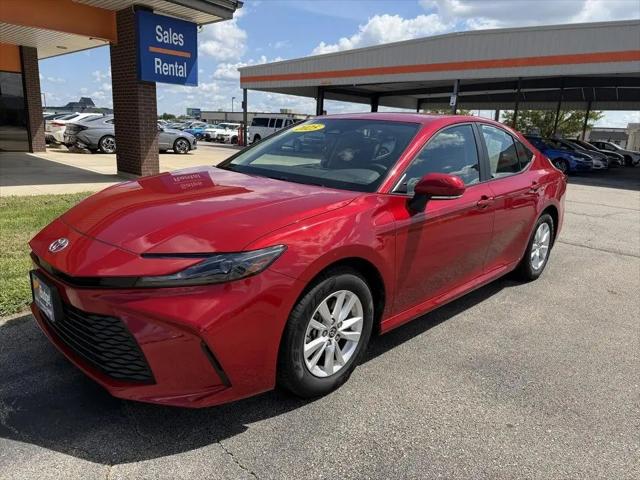 2025 Toyota Camry SE for sale in Cedar Rapids, IA