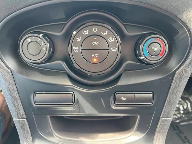 2012 Ford Fiesta SES