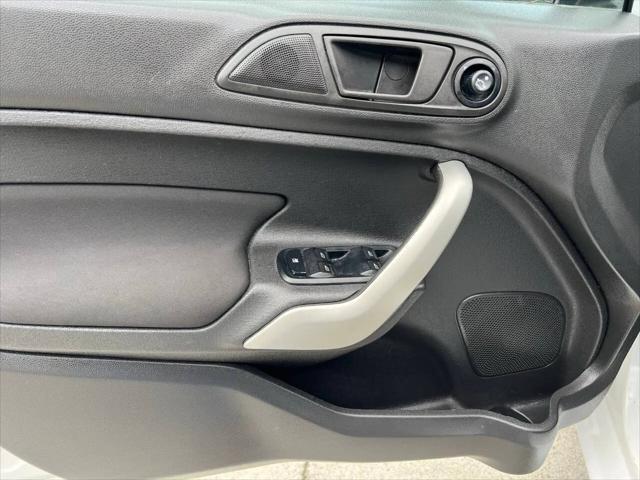 2012 Ford Fiesta SES