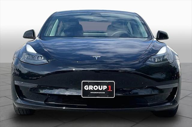 2022 Tesla Model 3 Rear-Wheel Drive