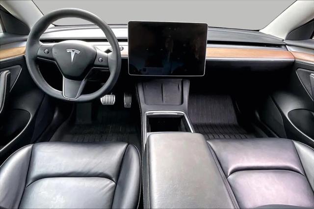 2022 Tesla Model 3 Rear-Wheel Drive