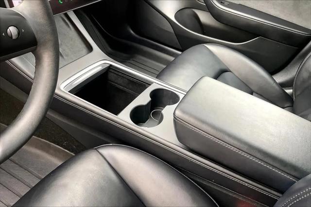 2022 Tesla Model 3 Rear-Wheel Drive