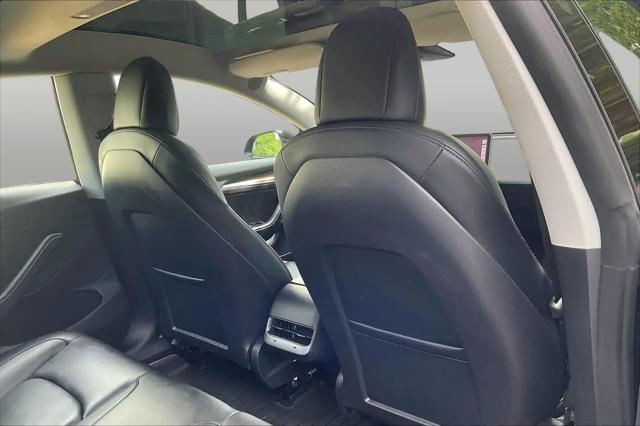 2022 Tesla Model 3 Rear-Wheel Drive