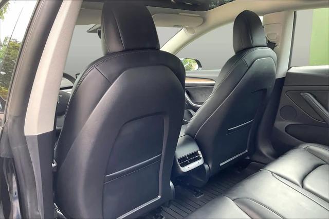 2022 Tesla Model 3 Rear-Wheel Drive