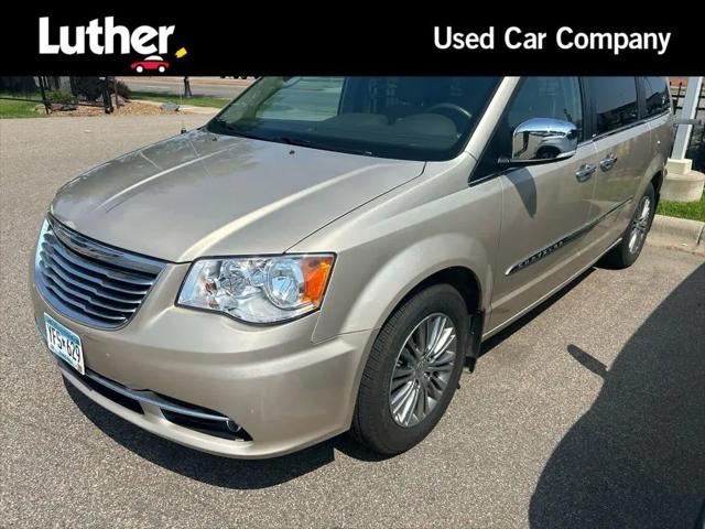 2013 Chrysler Town & Country Touring-L for sale in Brooklyn Park, MN