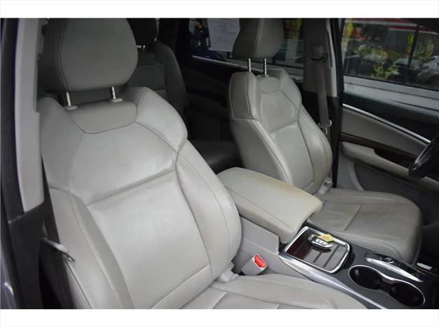 2016 Acura MDX Technology with Entertainment Package